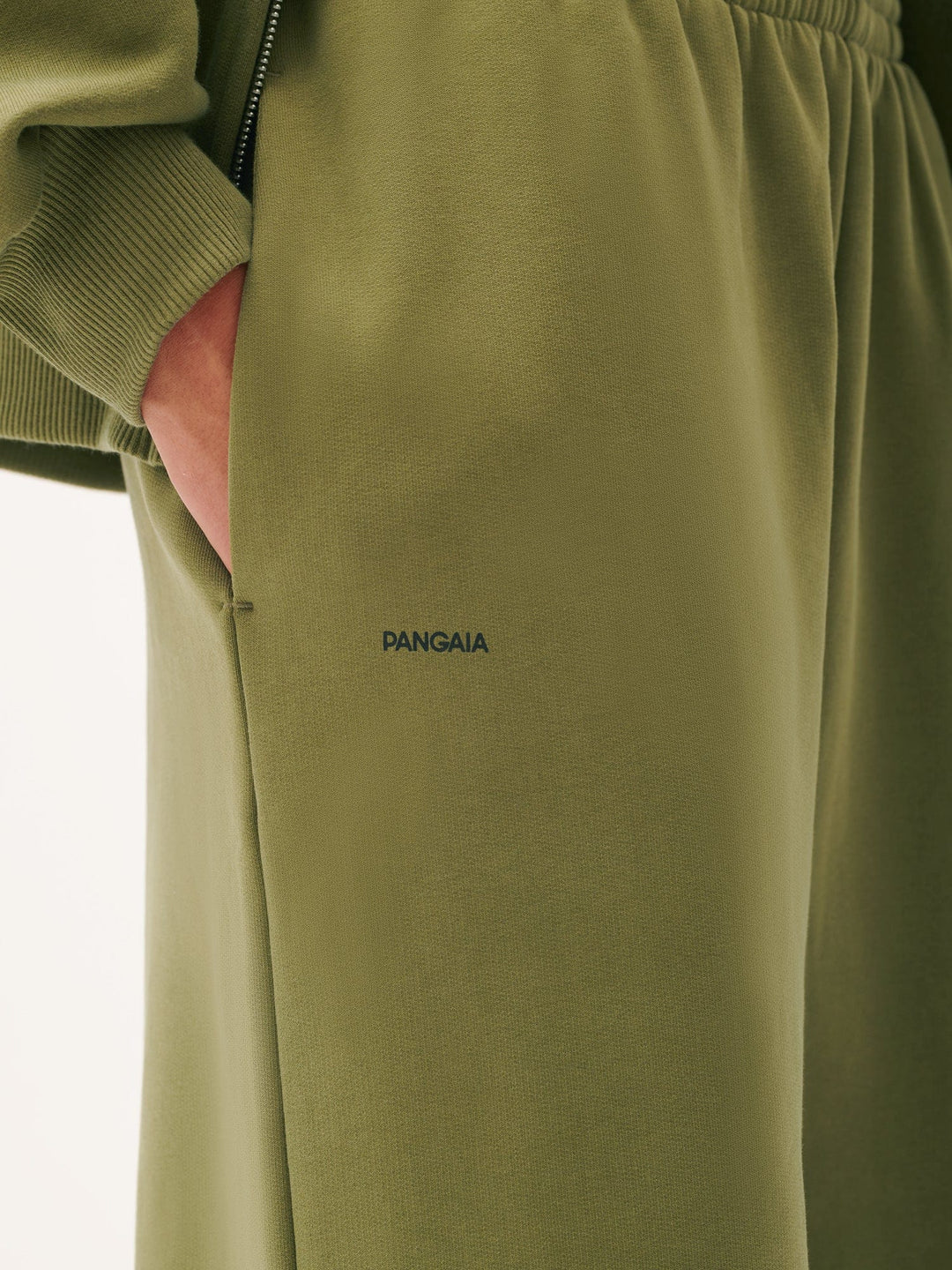Womens DNA Barrel-Leg Track Pants—highland green