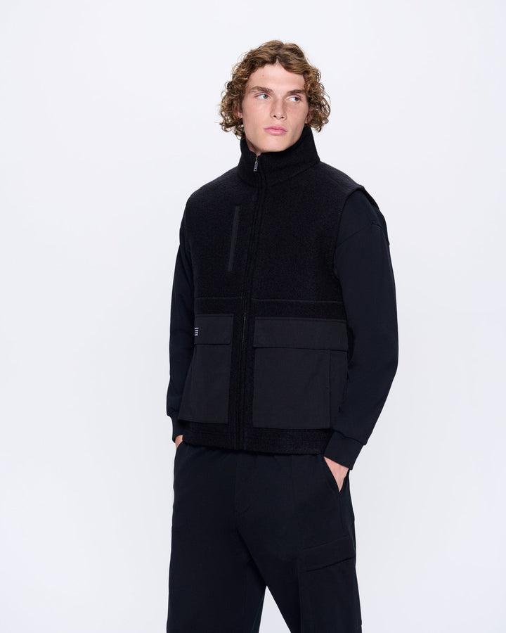 Men's DNA Utility Wool Gilet—black
