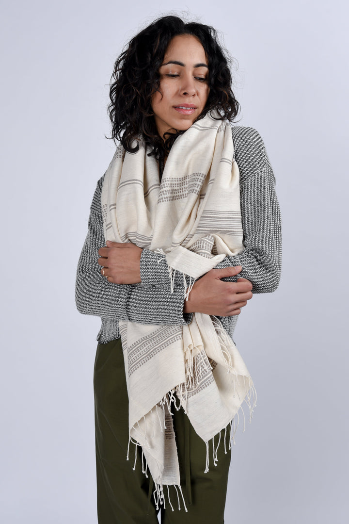 Walia Handloomed Scarf/Throw