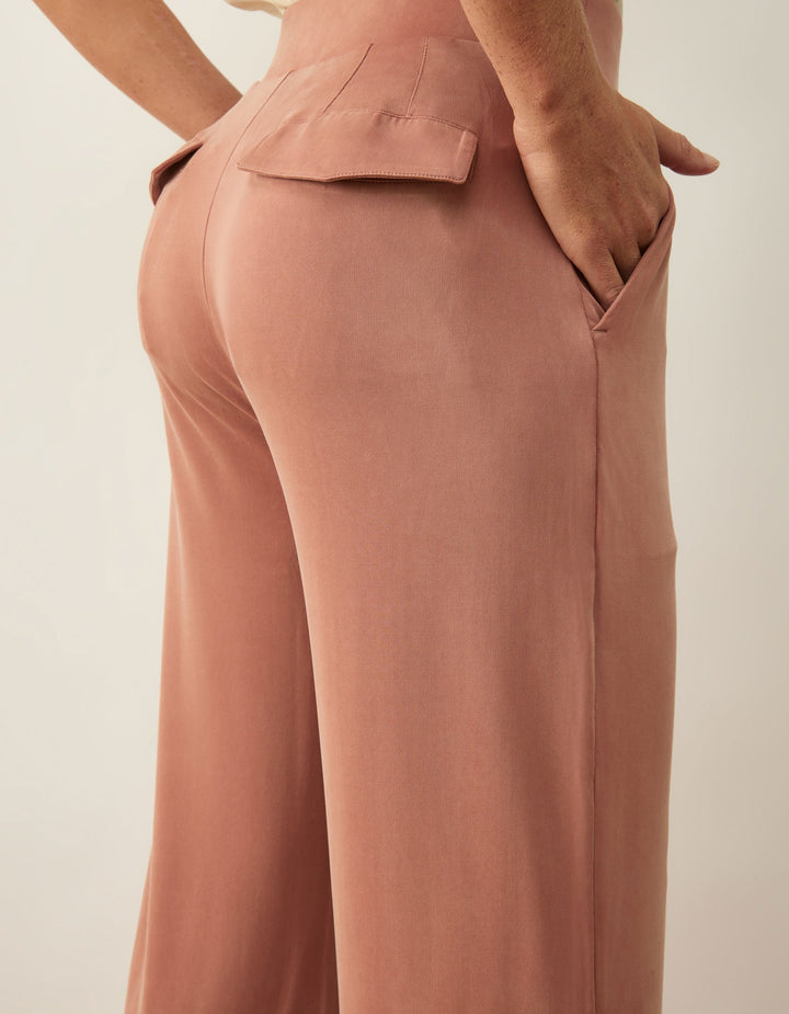 Laid Back Pleated Trousers