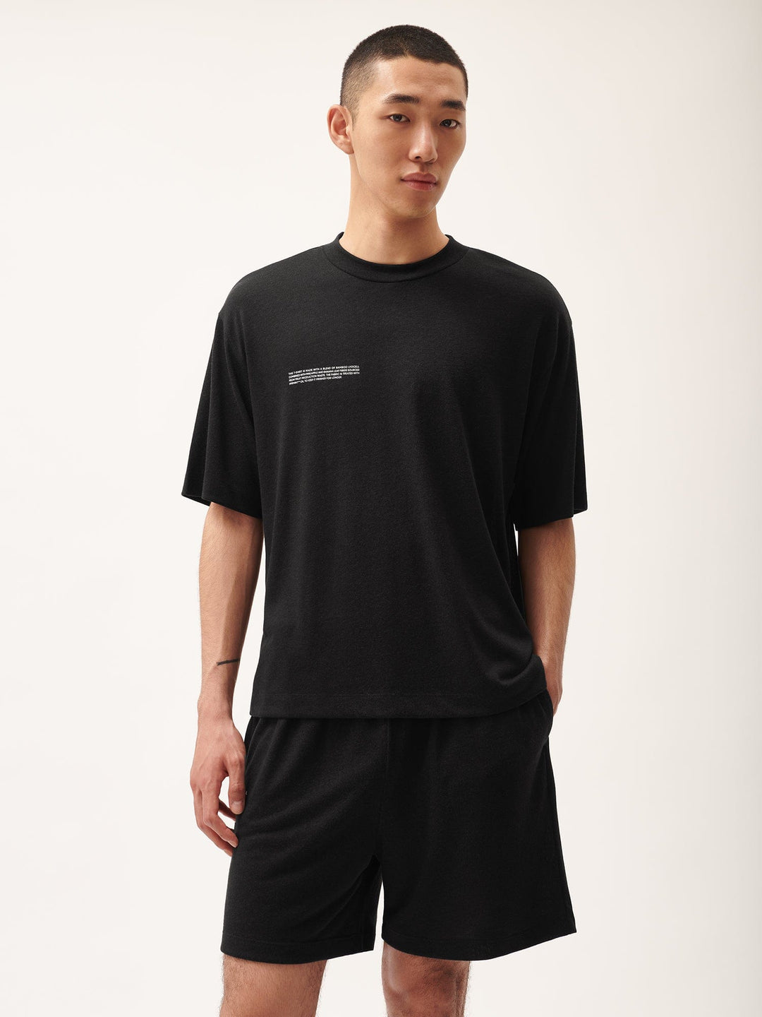 Mens DNA Frutfiber T-Shirt—black
