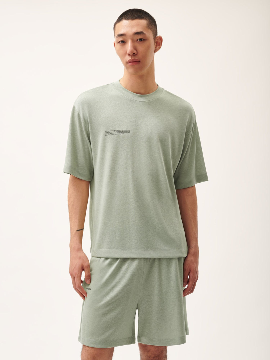 Mens DNA Frutfiber T-Shirt—moss green