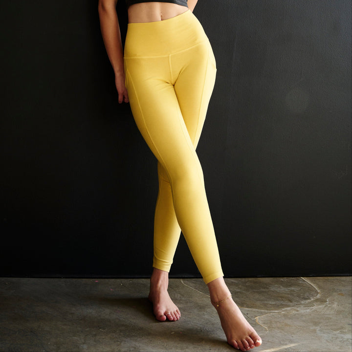 High-Rise Legging w/ Pocket 28"