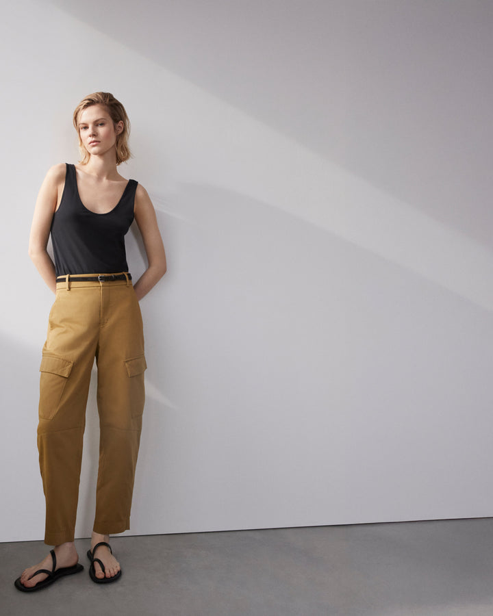 Curved Cargo Pant