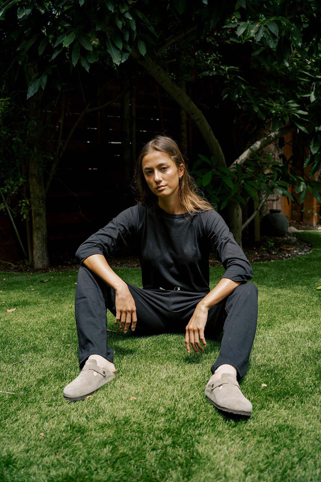 Women's Organic Raglan in Black