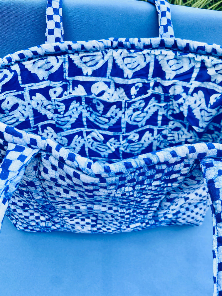 Labadi Reversible padded Tote