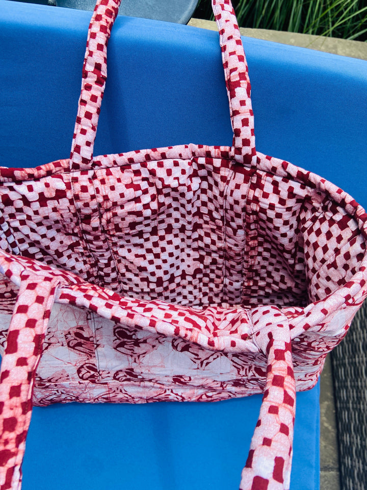 Labadi Reversible padded Tote
