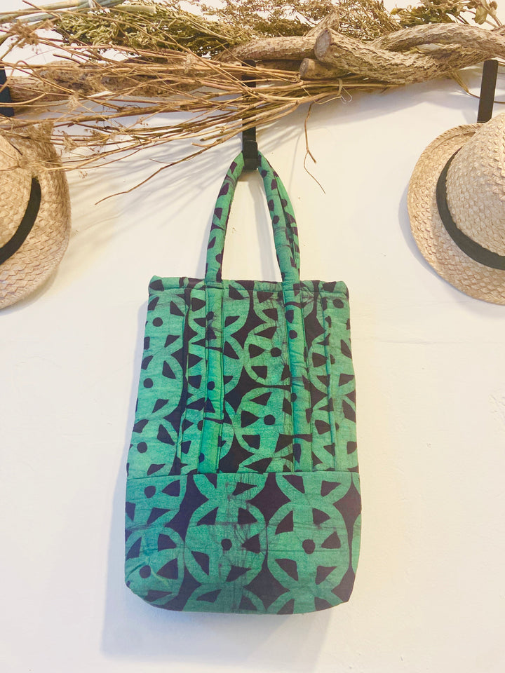 Cafe, Reversible padded mini tote