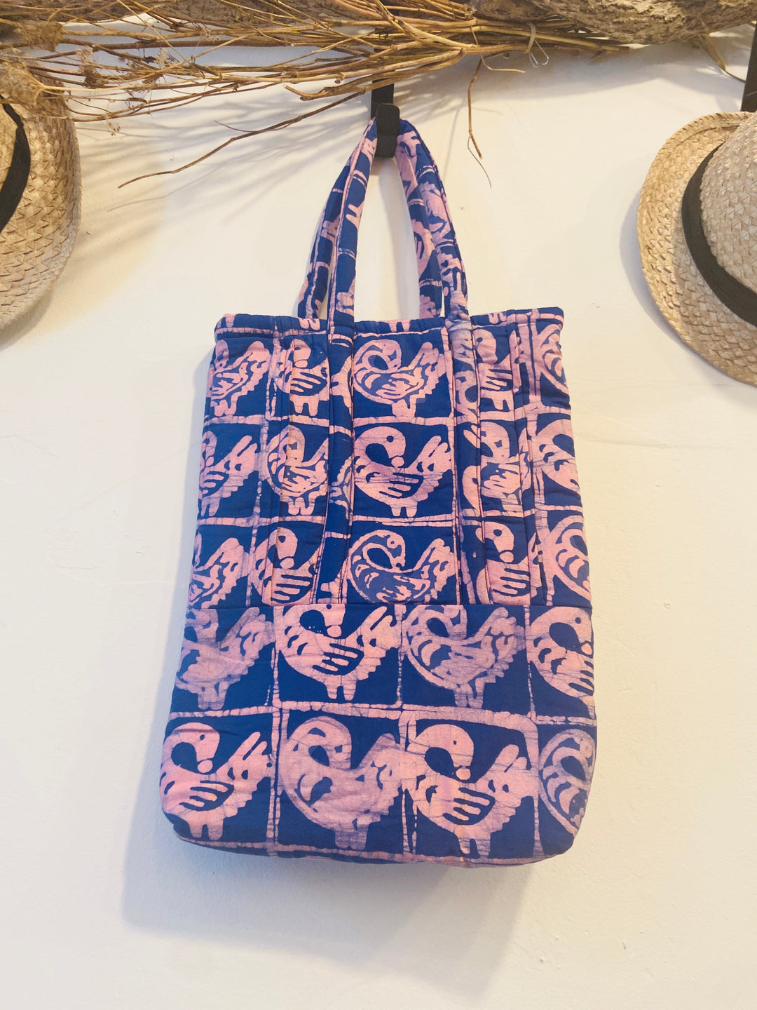 Cafe, Reversible padded mini tote