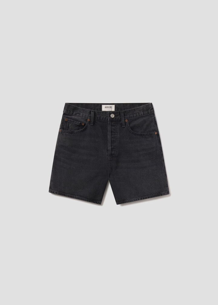 Dame Short in Hitch