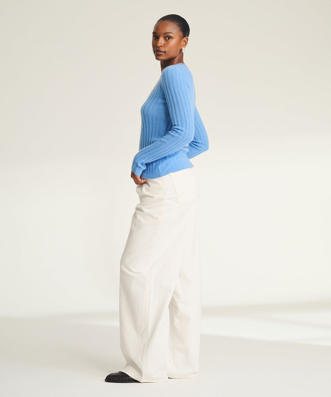 Lightweight Cashmere Ribbed Sweater