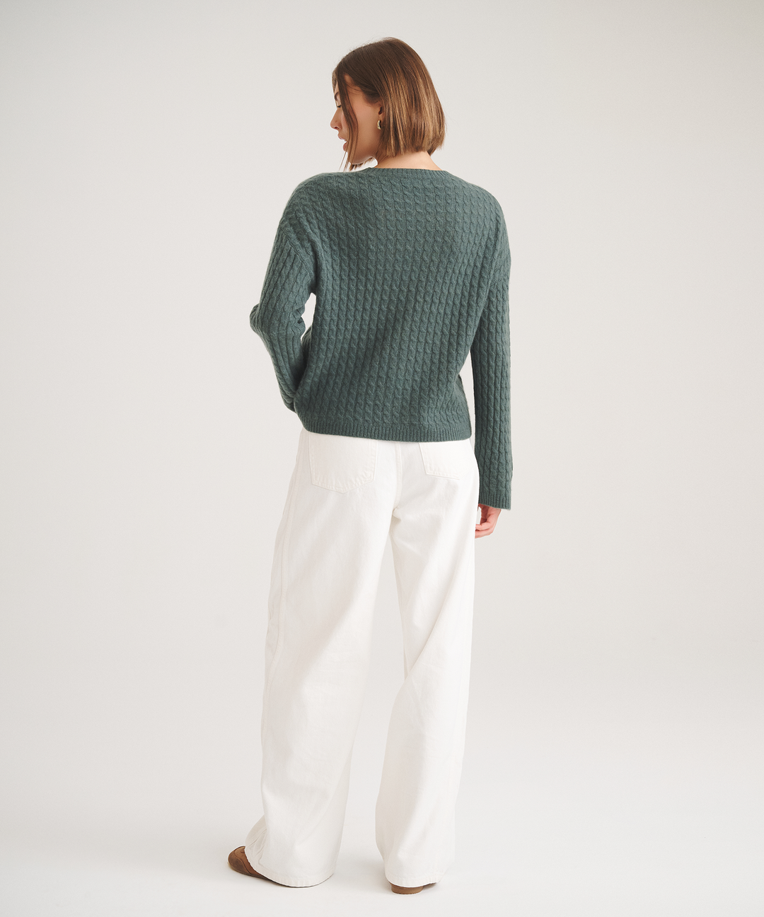 Basic Cashmere Cable Knit Crewneck Sweater