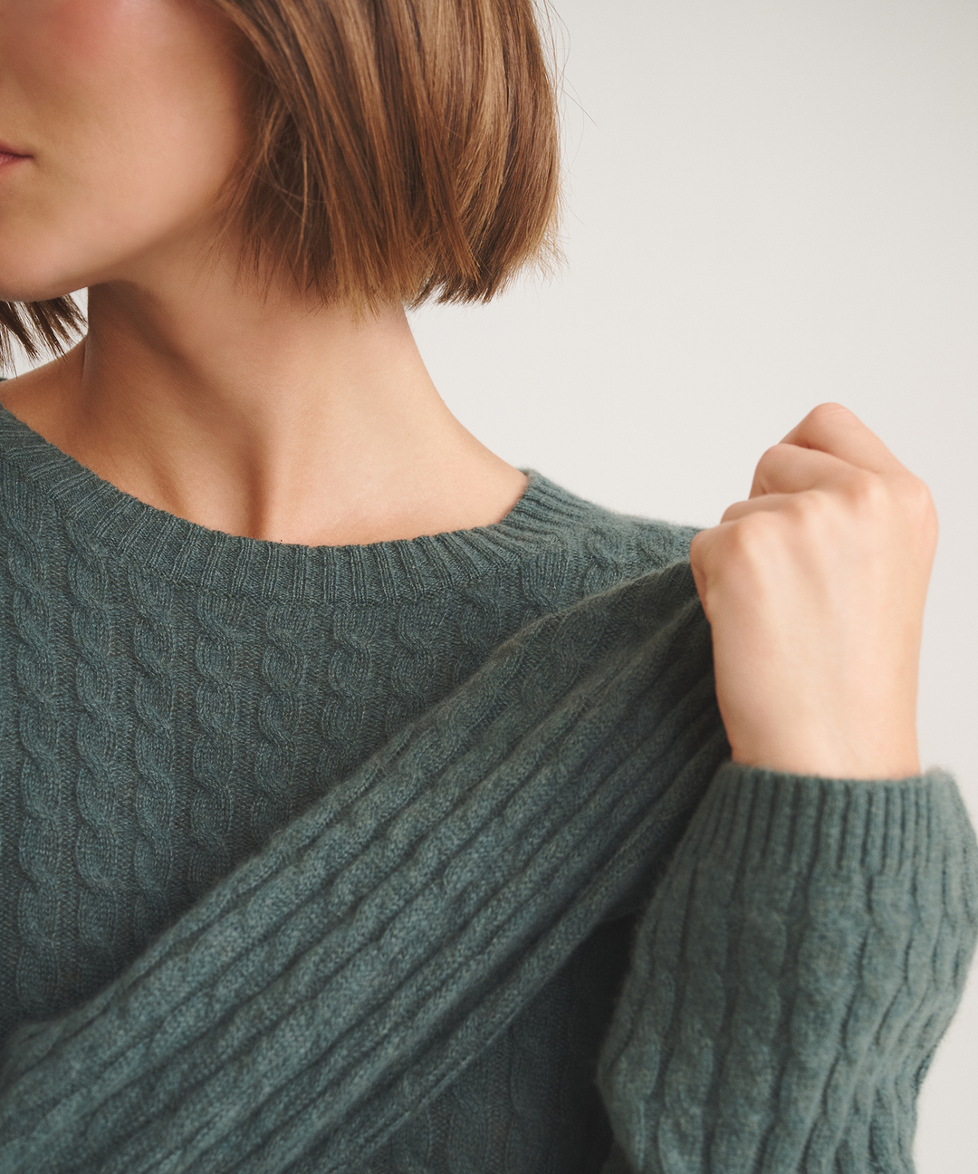 Basic Cashmere Cable Knit Crewneck Sweater