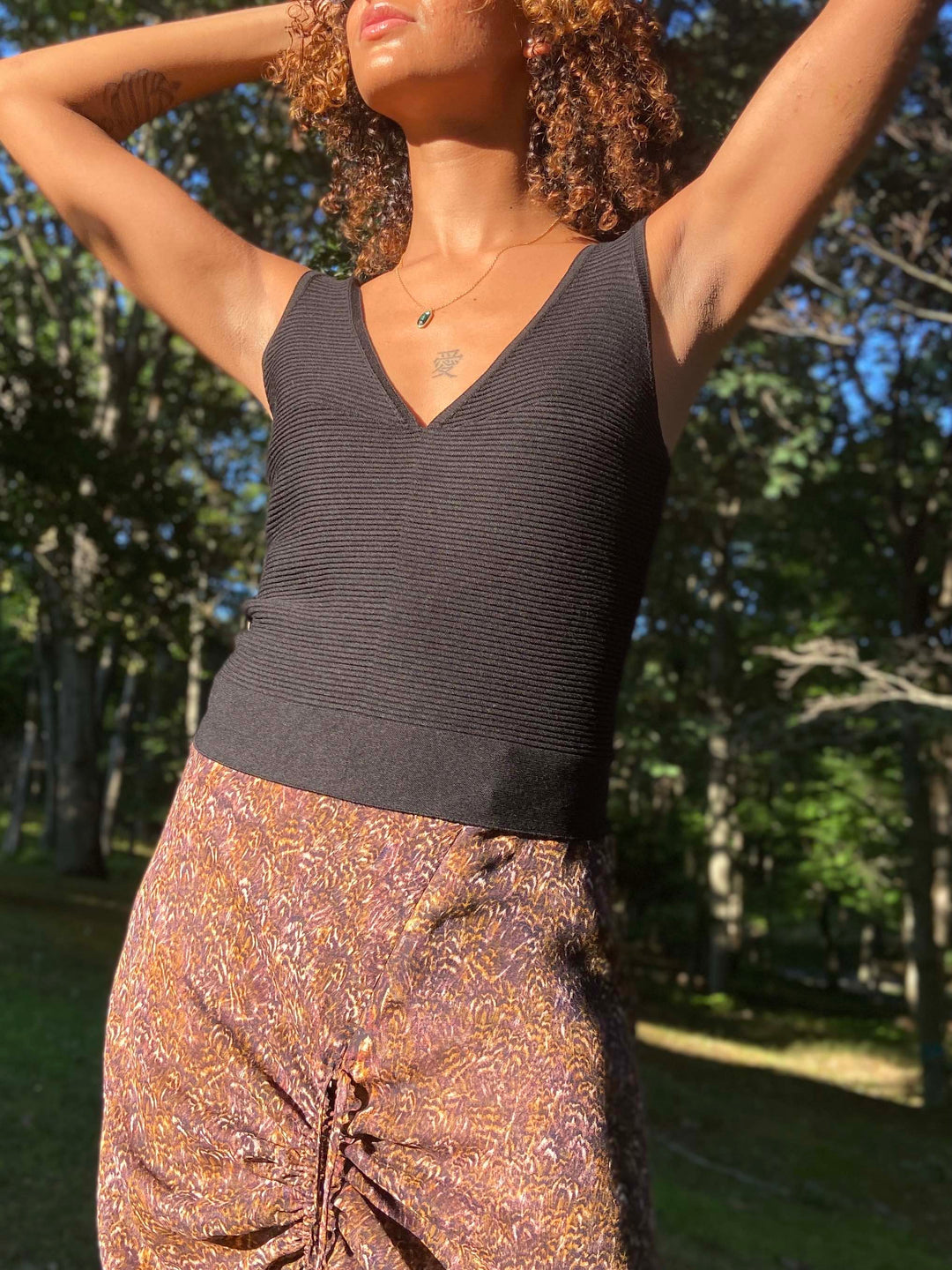 Mitmita, V neck tank