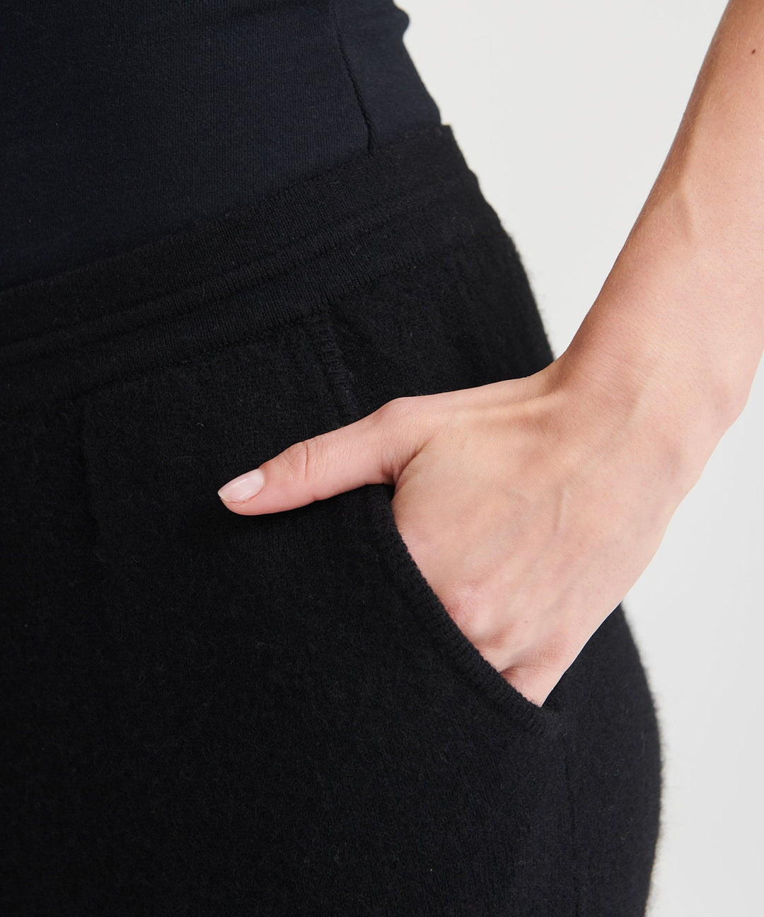 Off-Duty Cashmere Jogger