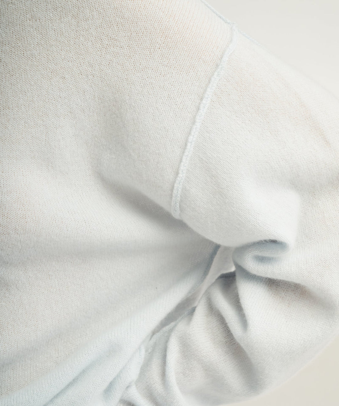 Lightweight Reversible Cashmere Crewneck Sweater