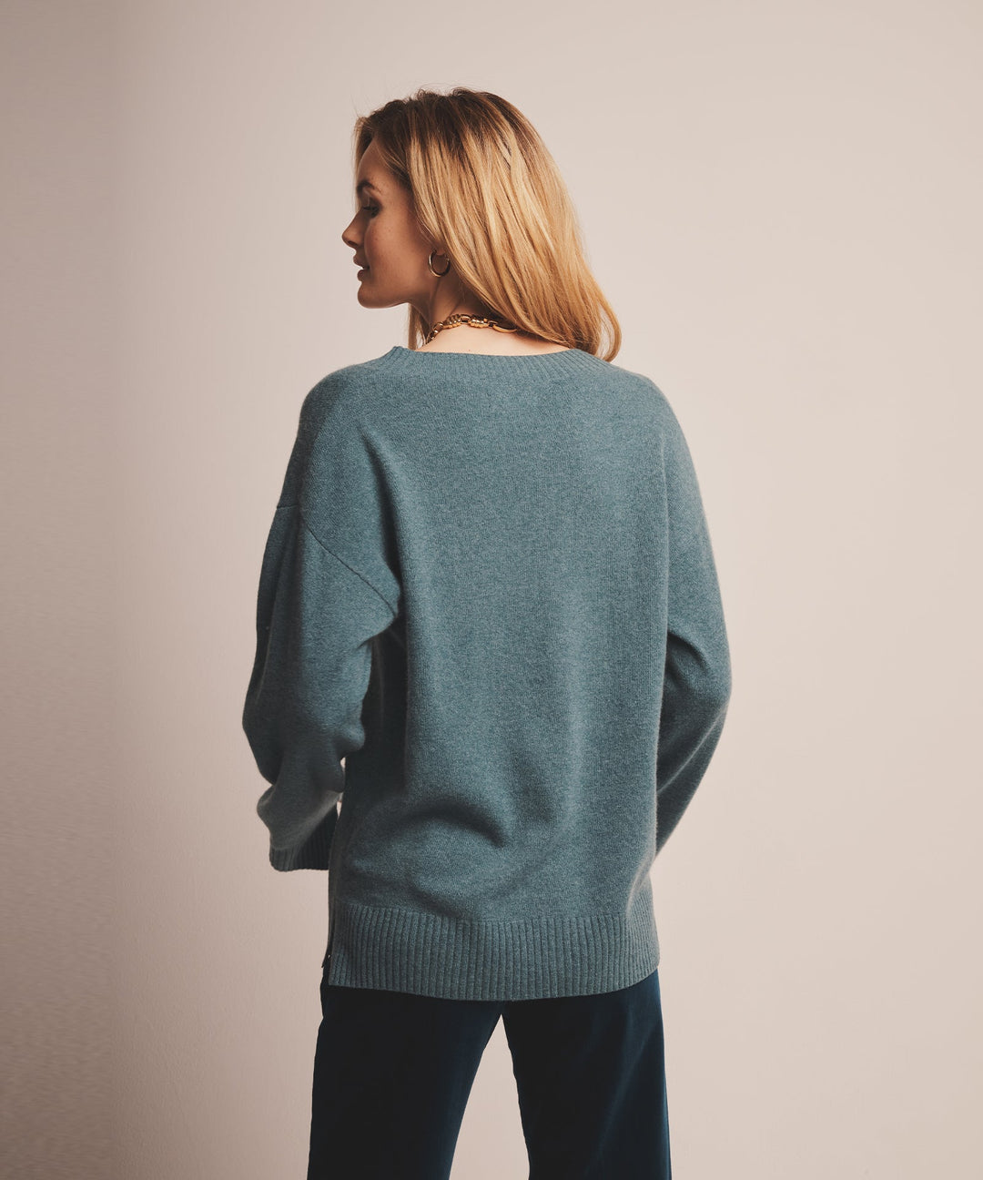 Signature Cashmere Wide Sleeve V-Neck Sweater