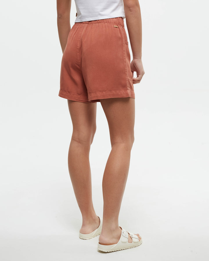 Cascades Short