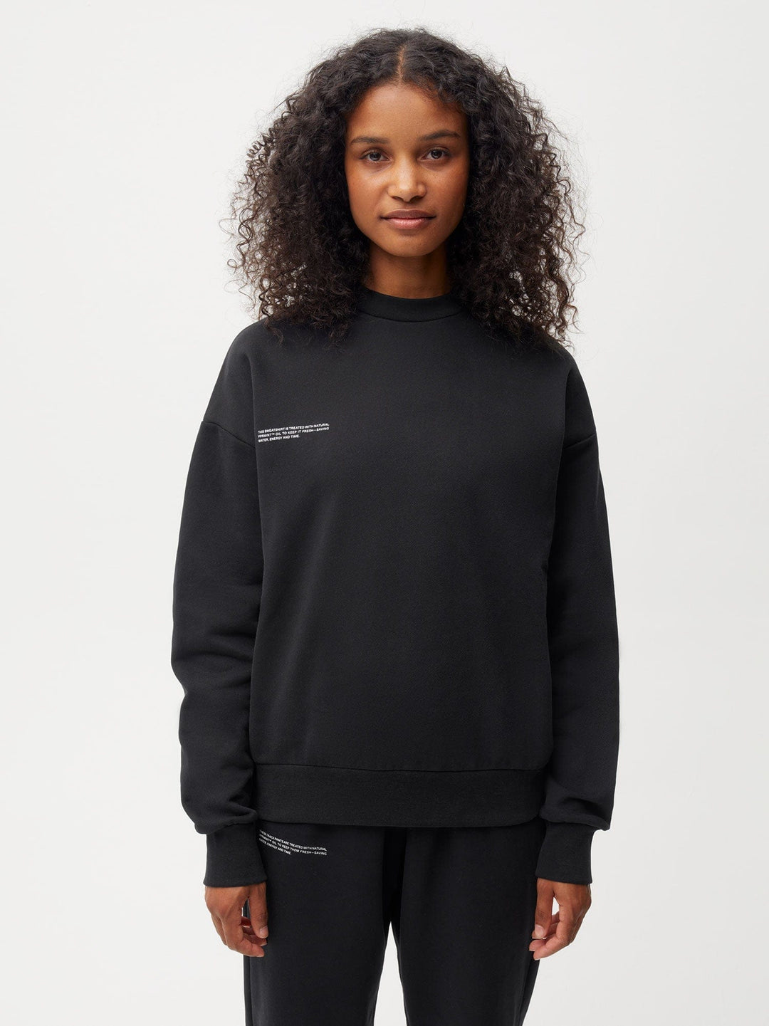 Womens 365 Midweight Sweatshirt—black