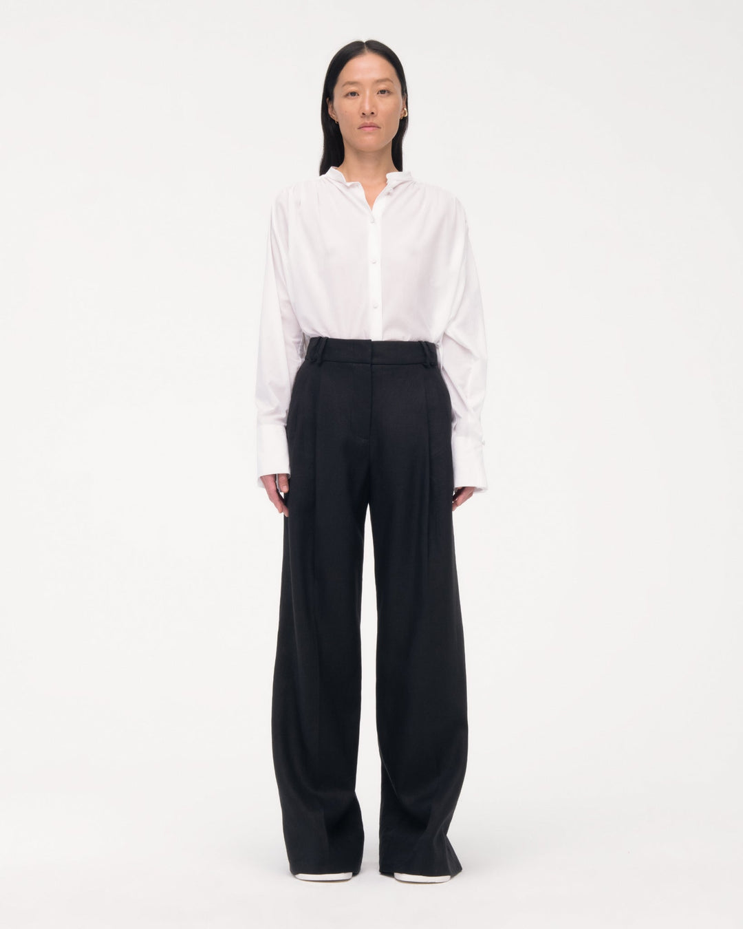 Linen Pleated Trouser