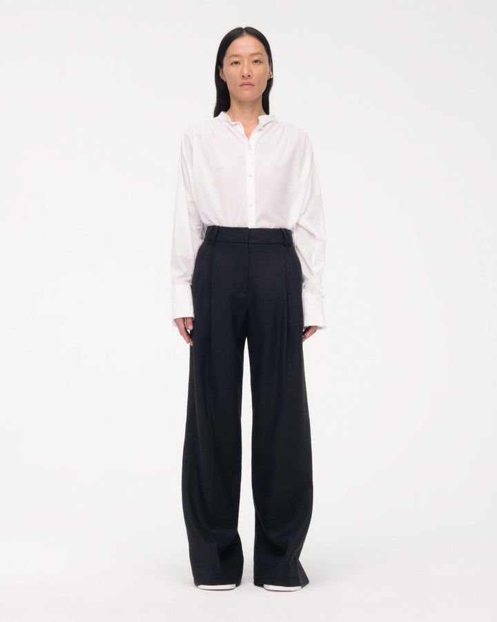 Linen Pleated Trouser
