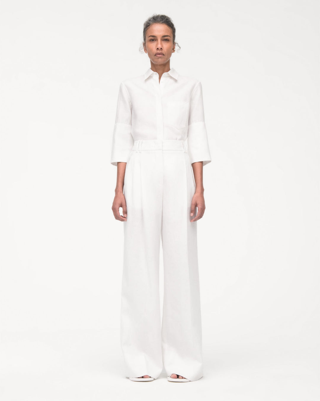 Linen Pleated Trouser