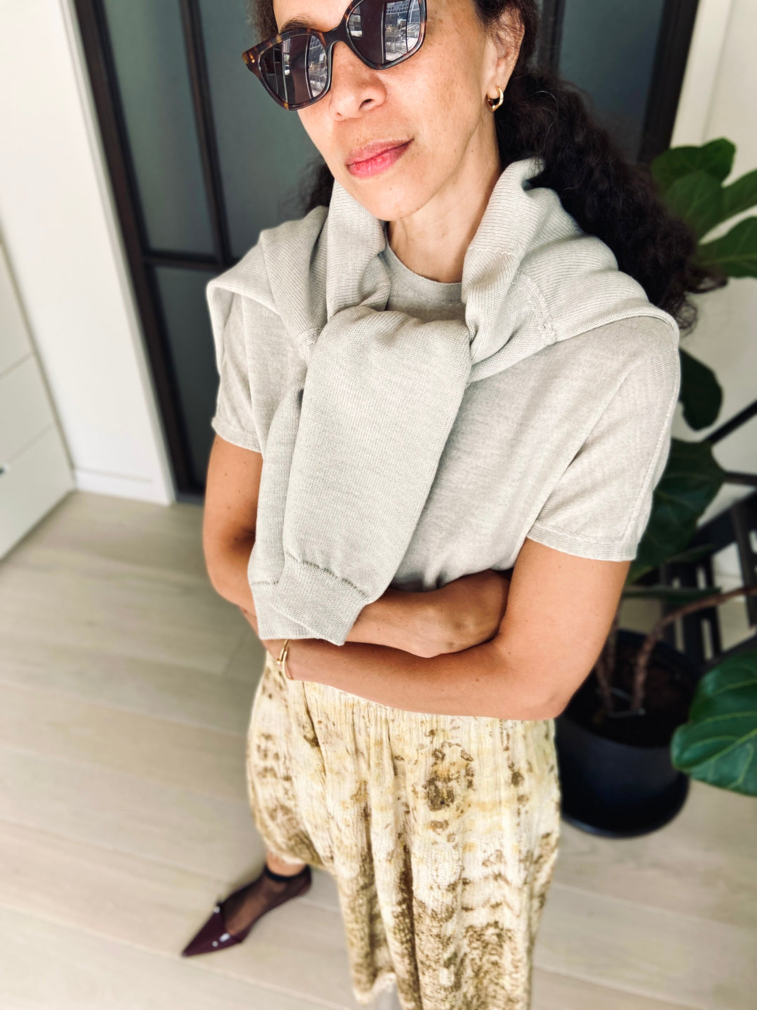 Samra, crewneck top