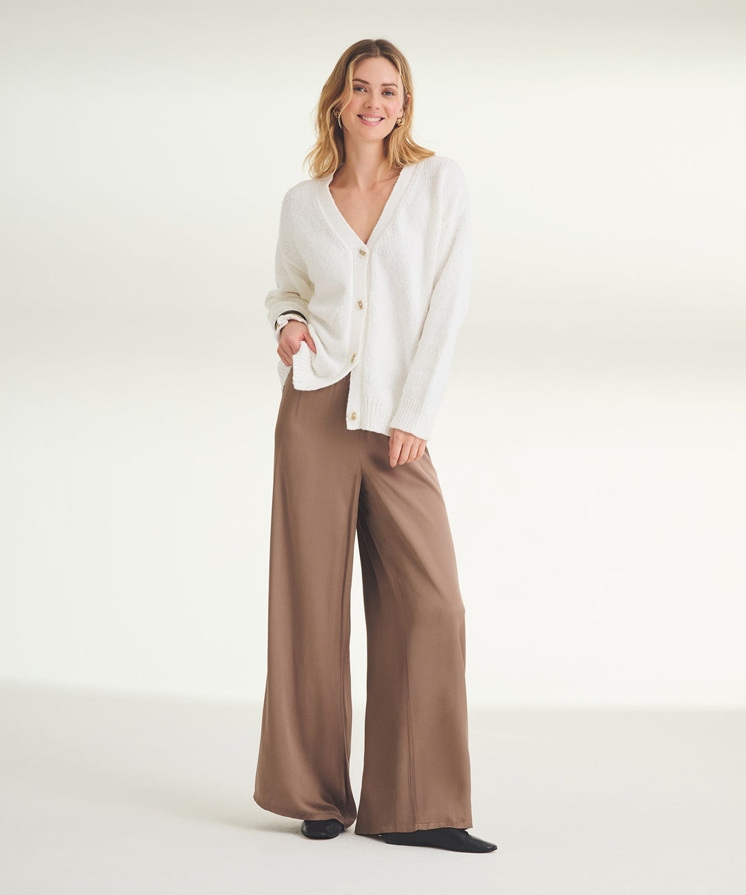 The Weightless Pant