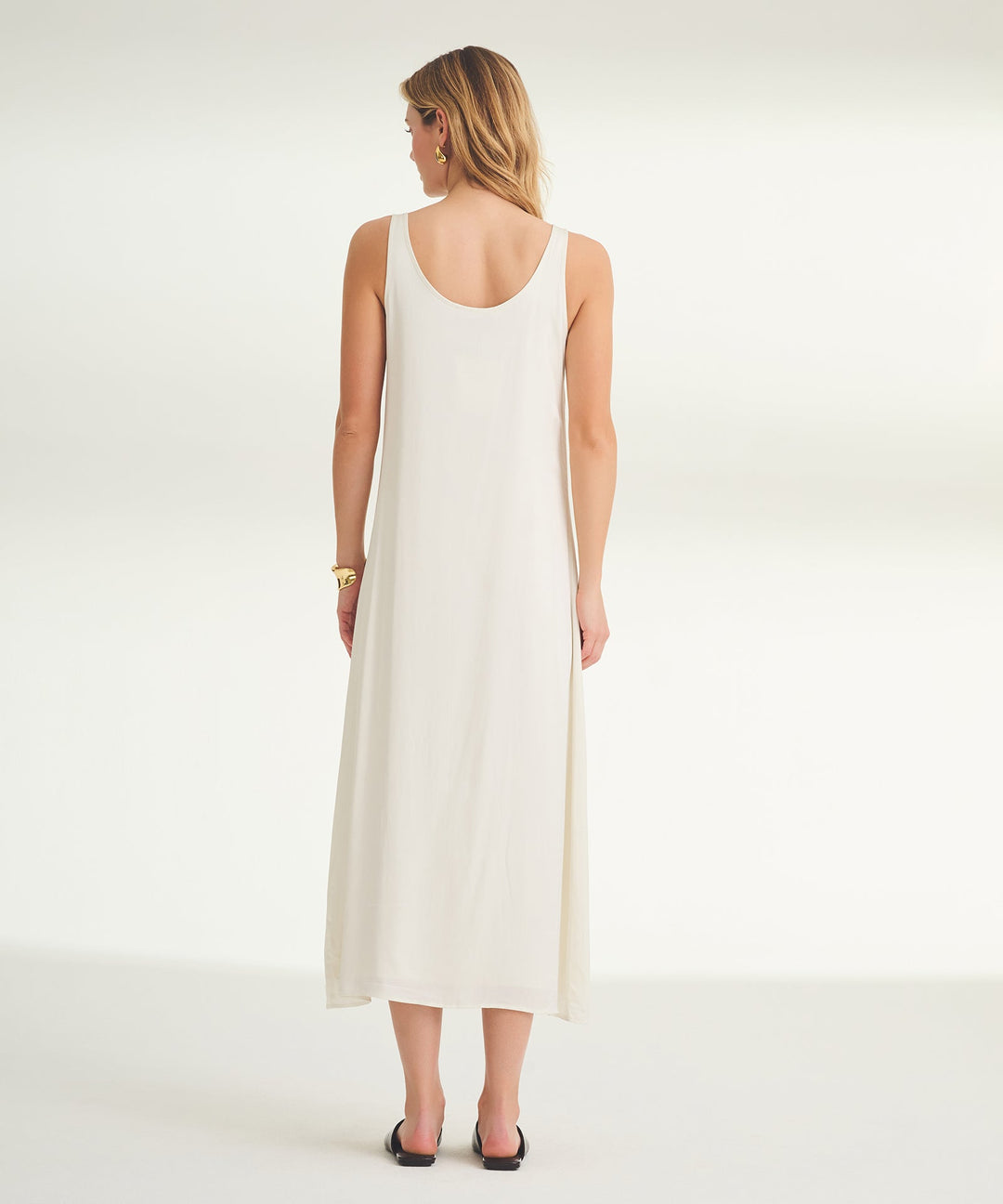 The Weightless Dress