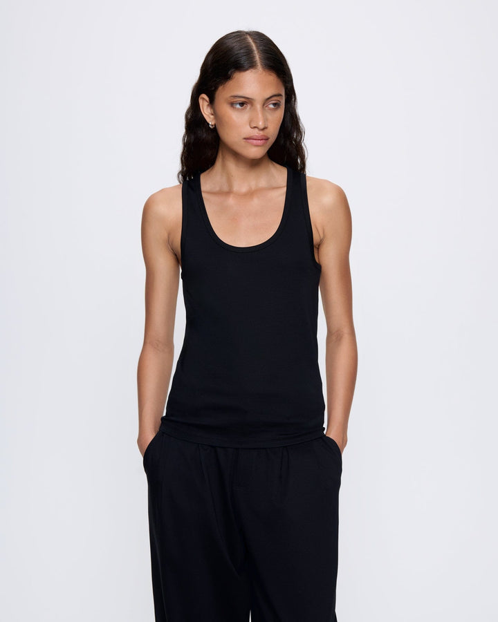Womens Interlock Tank Top—Black