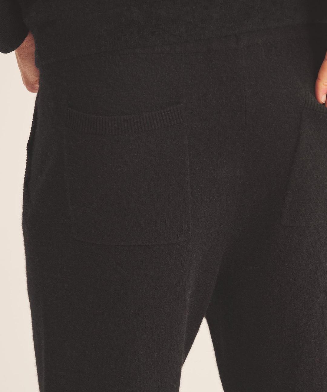 Off-Duty Cashmere Jogger