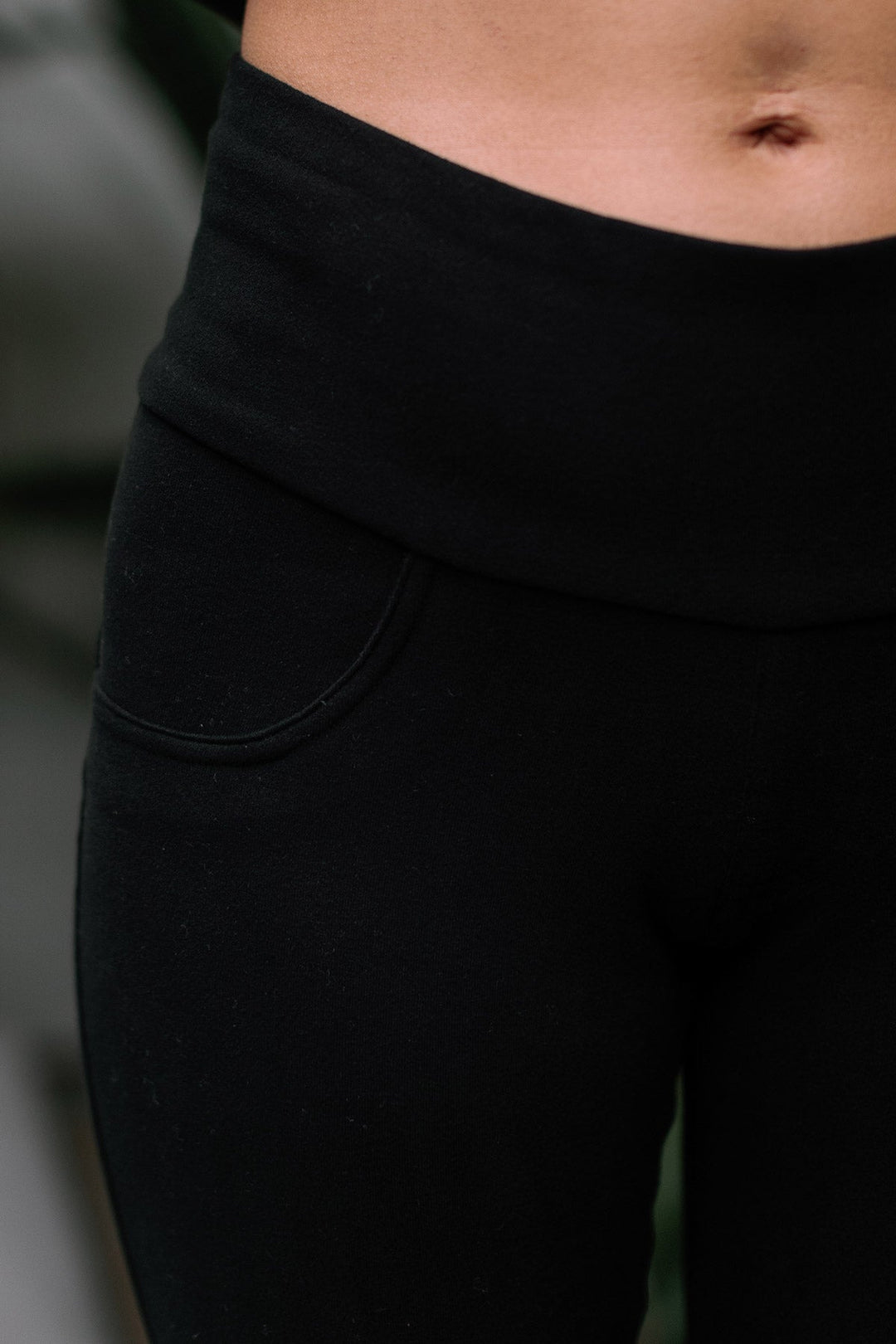 Abby Mid-Waist Cropped Bamboo & Organic Cotton Pencil Pant