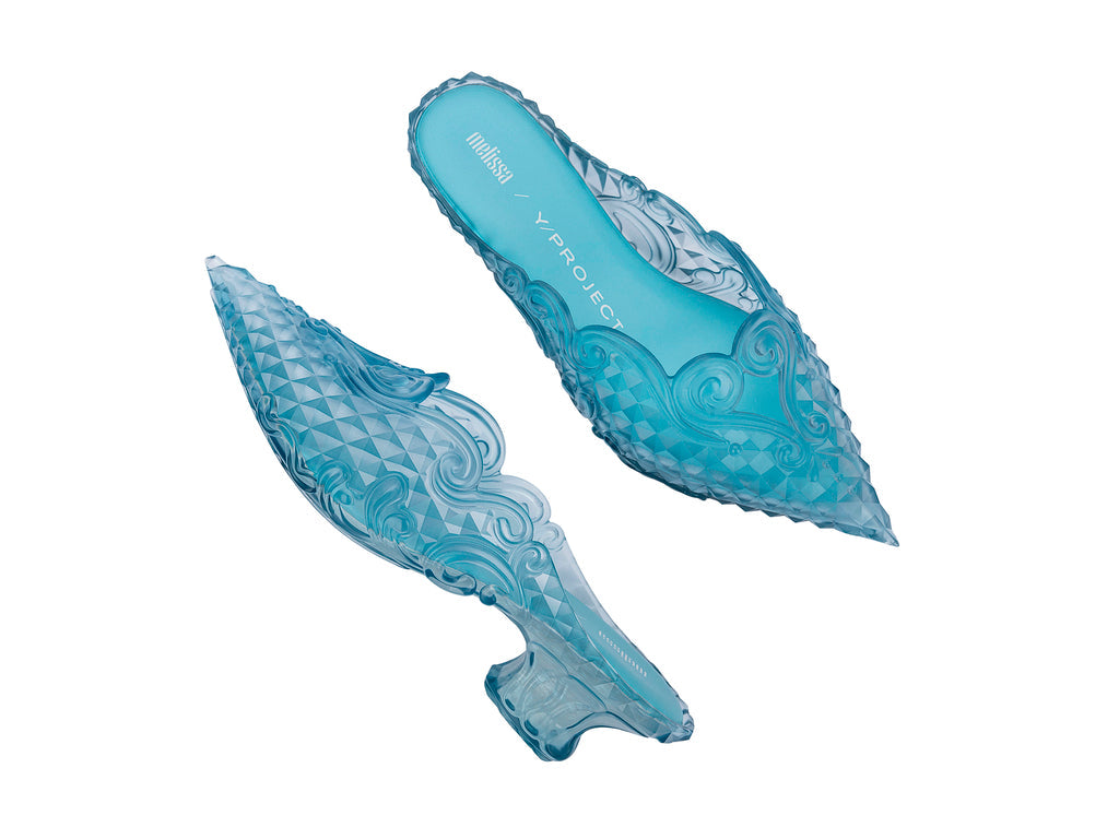 Court Shoe