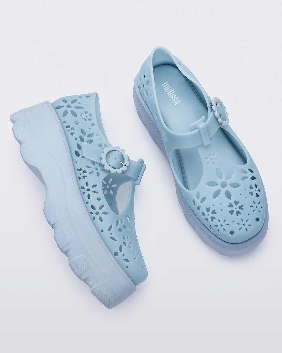 Kick Off Lace