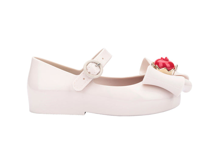 Sweet Love Snow White