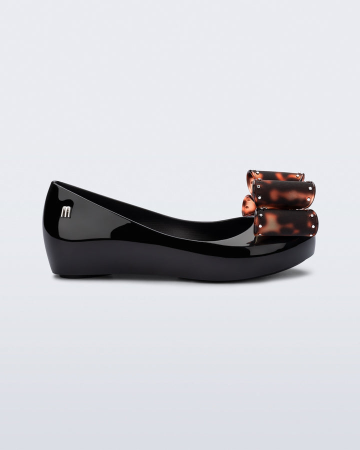 Ultragirl Classic Bow