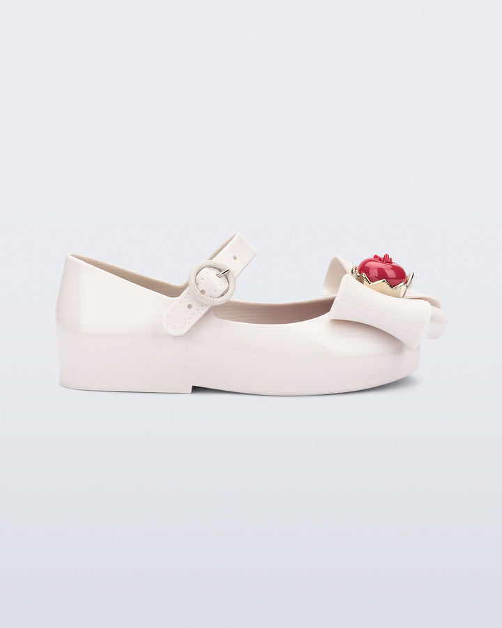 Sweet Love Snow White