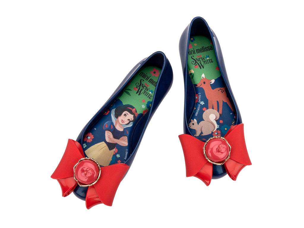 Sweet Love Snow White