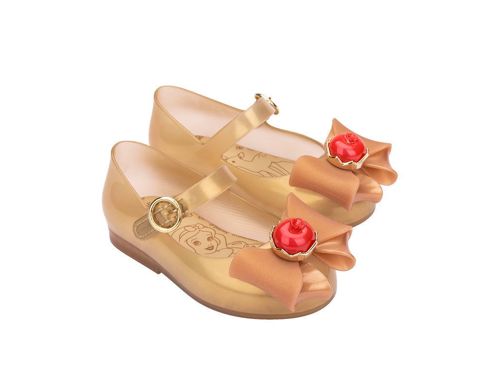 Sweet Love Snow White