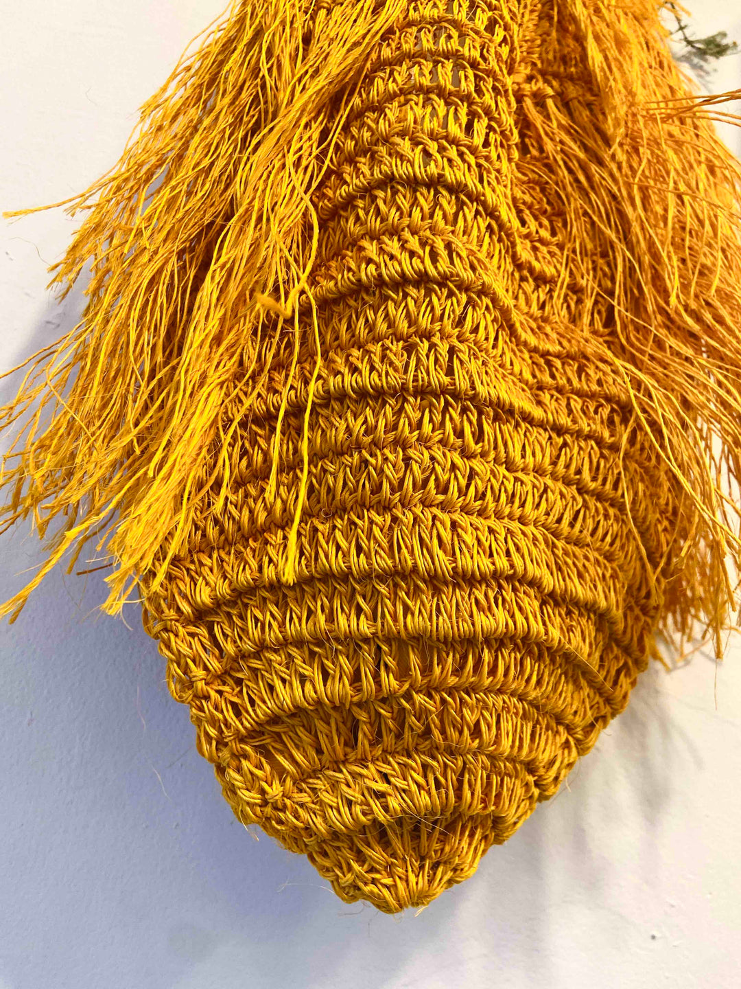 Fishtail bag