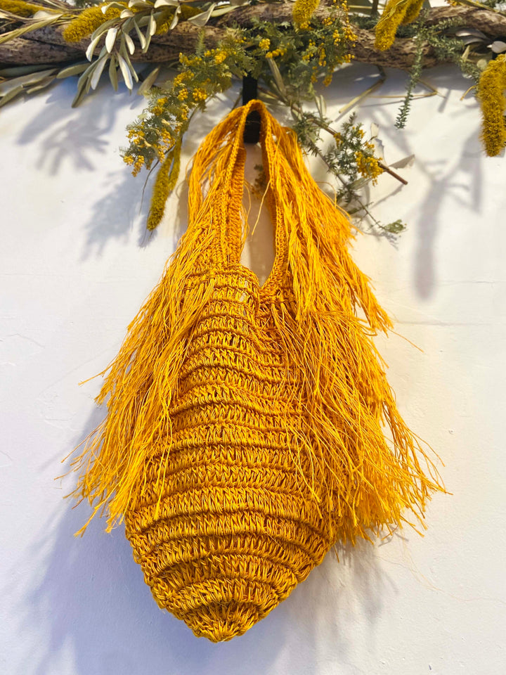Fishtail bag
