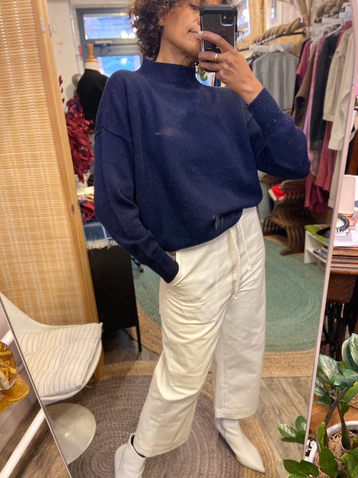 Miriam, Funnel neck sweater