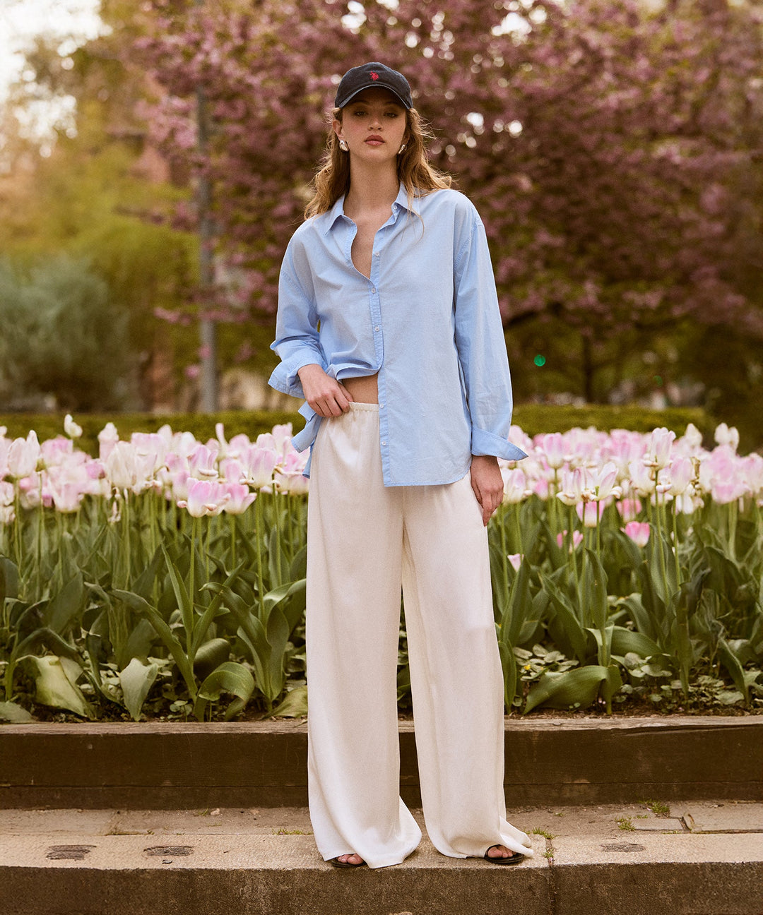 The Weightless Pant