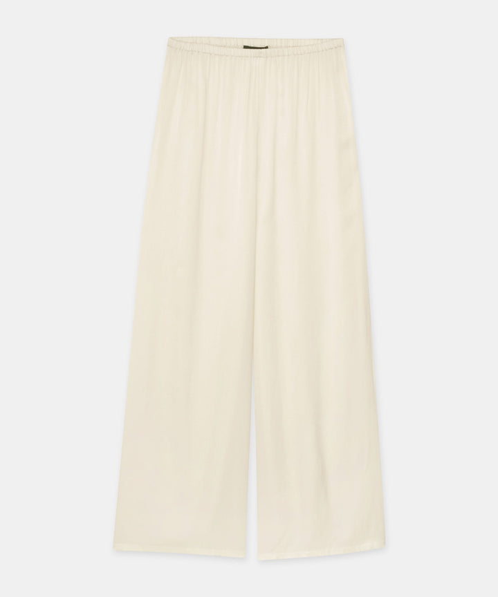 The Weightless Pant